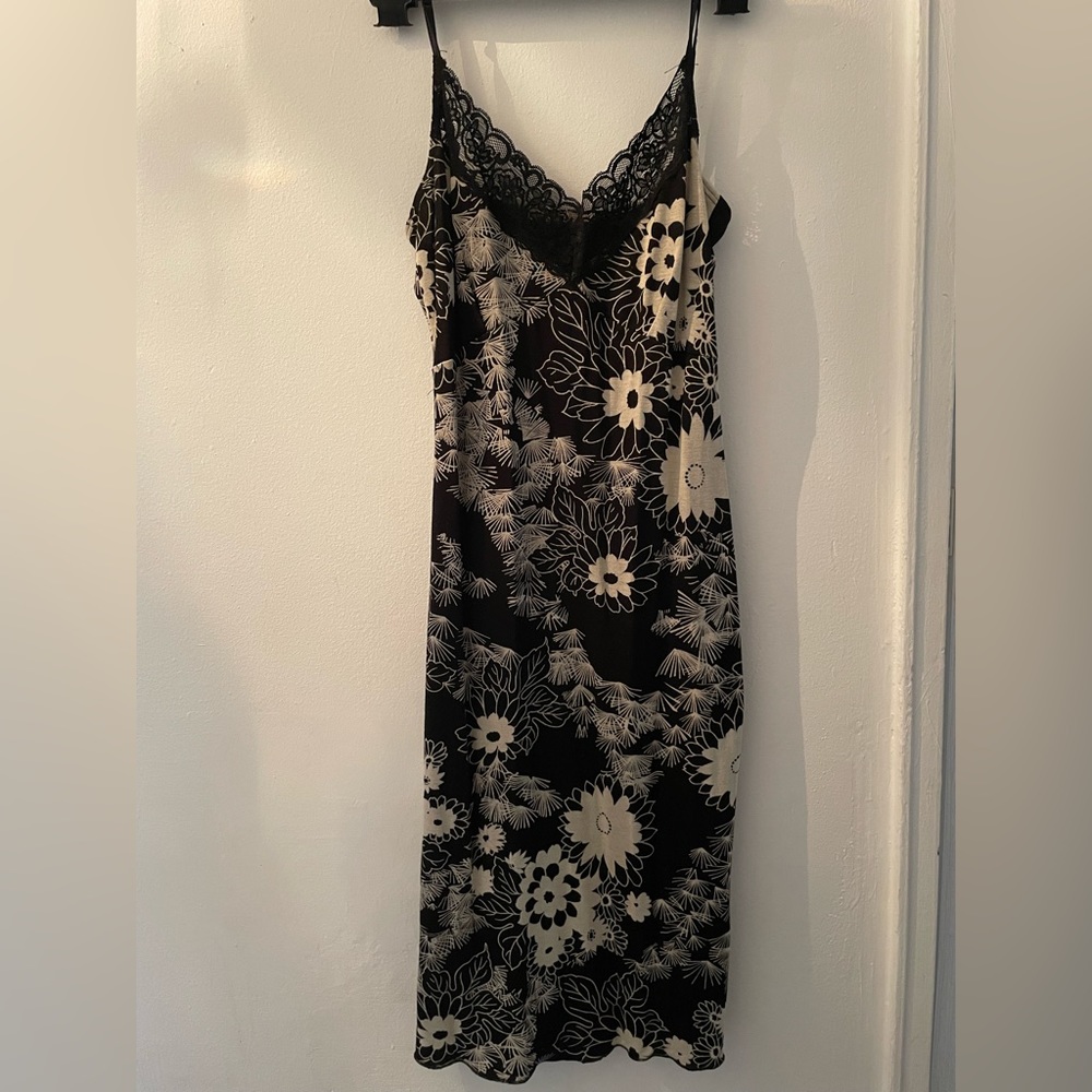 Forever 21 black dress